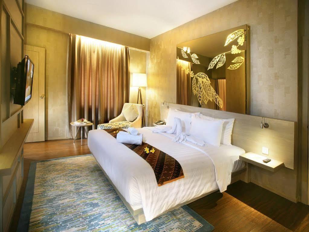 Hotel Grand Zuri Muaraenim Zewnętrze zdjęcie